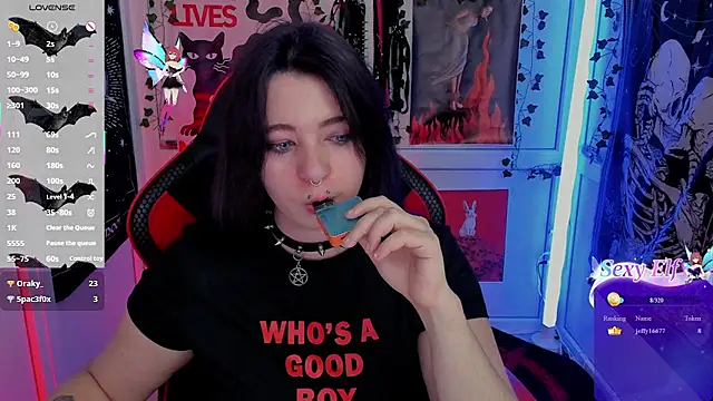 PurpleRune stripchat live cam model