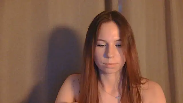 MonaLiss_ stripchat live cam model