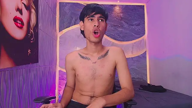Tyler_schoby stripchat live cam model