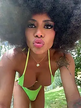 HOT_LADY_777 stripchat live cam model