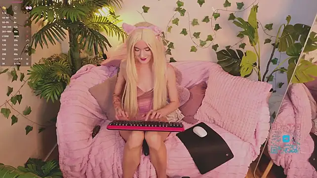 Dearly_kitty stripchat live cam model