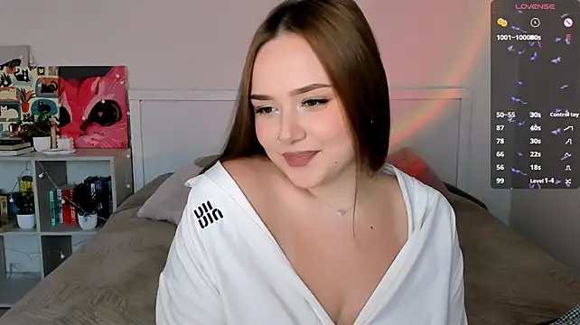 LittleKiitten stripchat live cam model
