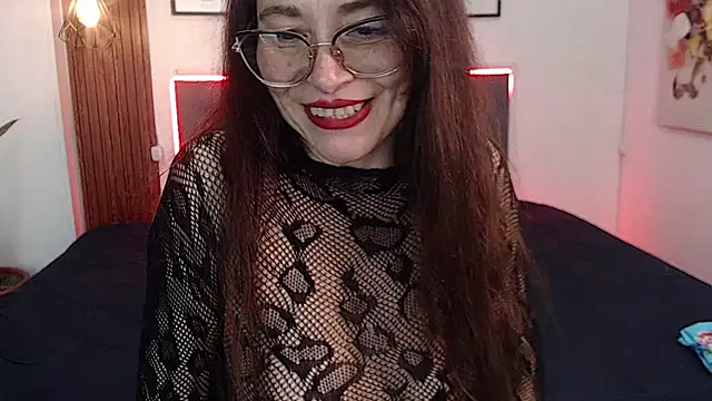 _naomi_s stripchat live cam model