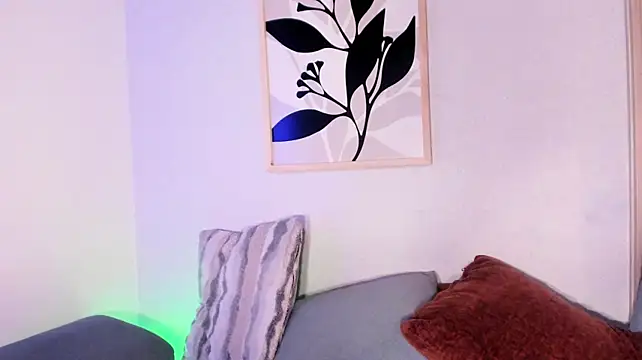 HannahSkies stripchat live cam model
