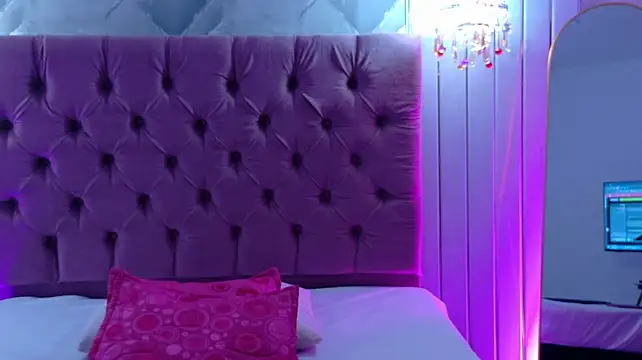 Gabby-Sweet stripchat live cam model