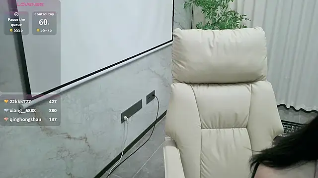 LUNYI-CC stripchat live cam model