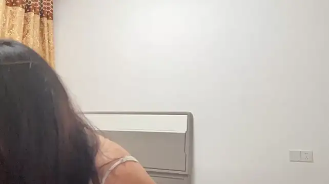 xiaolin2333 stripchat live cam model