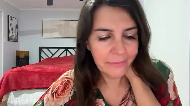 Jonellasa stripchat live cam model
