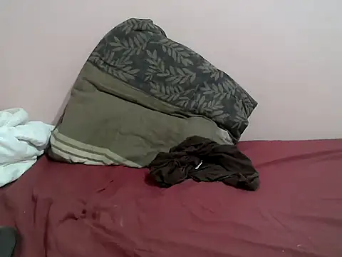 pretty_buddie stripchat live cam model