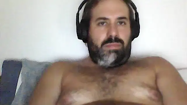 BeMy_Master stripchat live cam model
