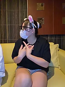 YOSHImonn0031 stripchat live cam model
