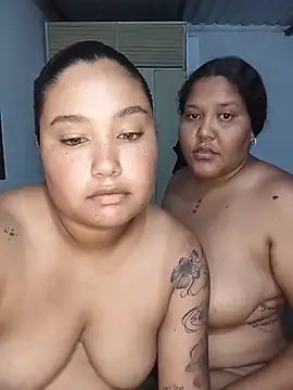 VaneandRossy stripchat live cam model