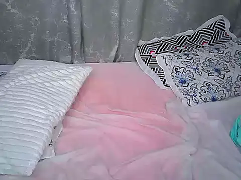 Lenclara stripchat live cam model