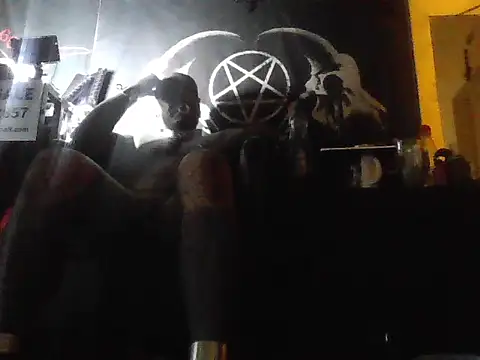 wormobject stripchat live cam model