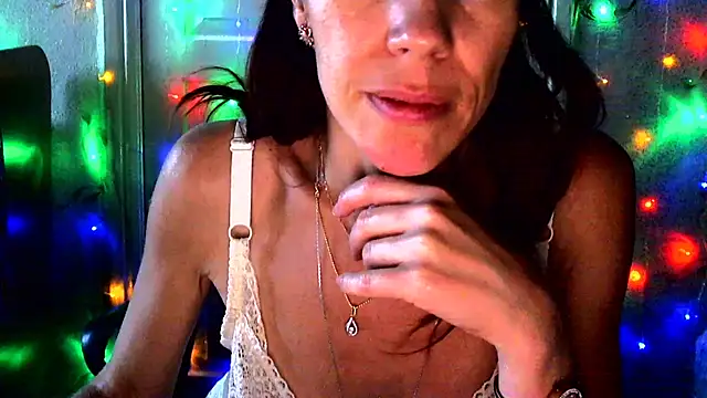 Ladywinter stripchat live cam model