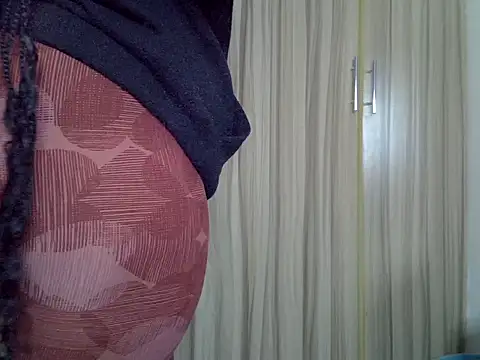 Curvy_Charm stripchat live cam model