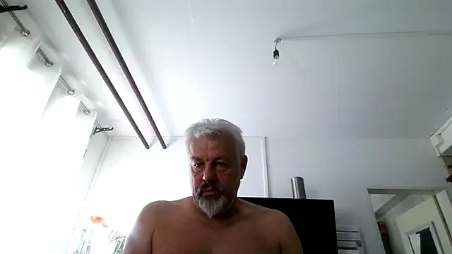 Berg_Boy stripchat live cam model