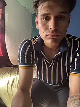 Alexis05A stripchat live cam model