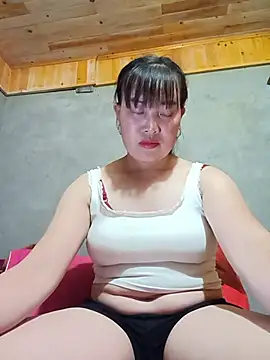 Ppthuphu stripchat live cam model