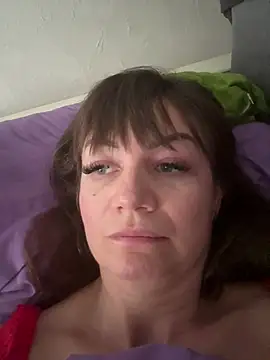 Butterfly8385 stripchat live cam model