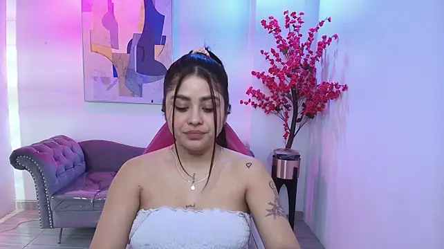 Julie_vancouver stripchat live cam model