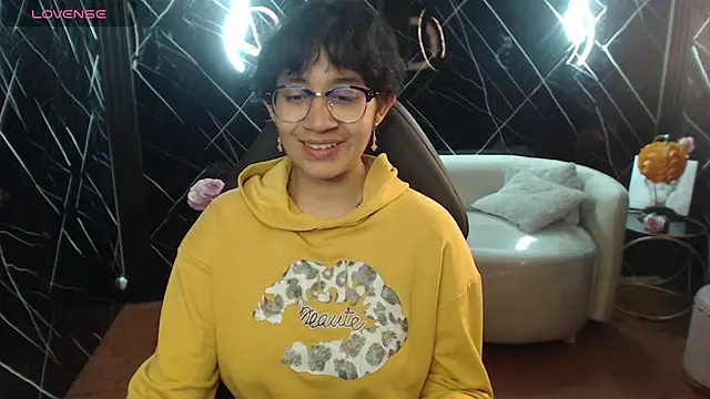 Lili_Gomez_ stripchat live cam model