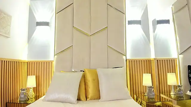 KarinaaCoxx stripchat live cam model