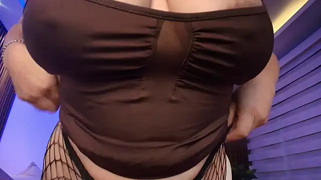 Mili_Cat stripchat live cam model