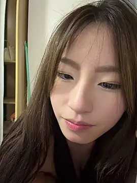 Uugirl00 stripchat live cam model