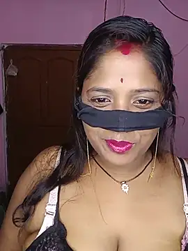 V-Queen-Sohana stripchat live cam model