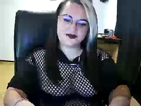 Becca-Van-Boa stripchat live cam model