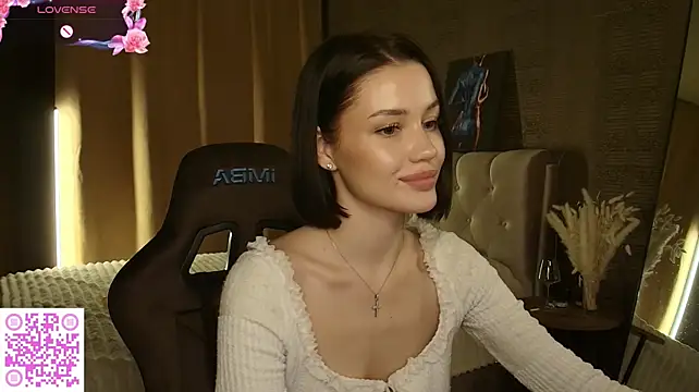 aria__milaa stripchat live cam model