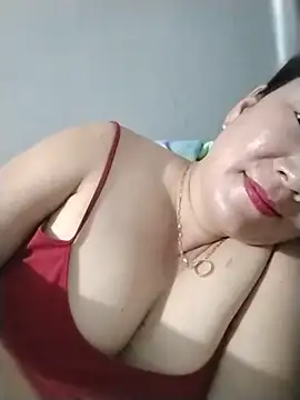 Cogaihu9x stripchat live cam model