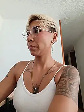 MiaMorgan_ stripchat live cam model
