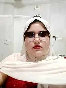 Nusrat-N stripchat live cam model