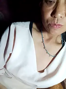 witch-xx stripchat live cam model