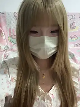 kkkkiiii-42 stripchat live cam model
