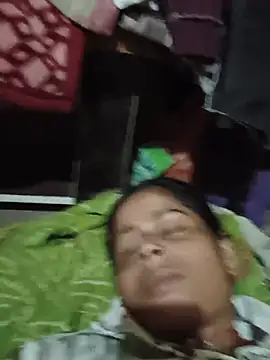 Hott_soniya stripchat live cam model