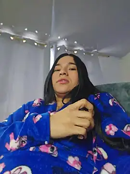 Lolitta_xxx stripchat live cam model