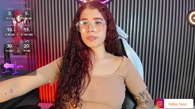 Valka_teen1 stripchat live cam model