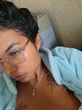 sophiagomezx stripchat live cam model