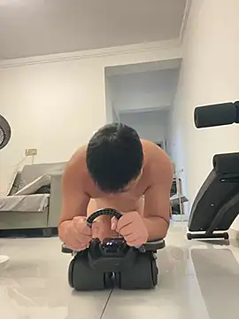 zhang1118 stripchat live cam model