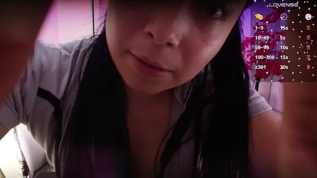 Naomi__jackson stripchat live cam model