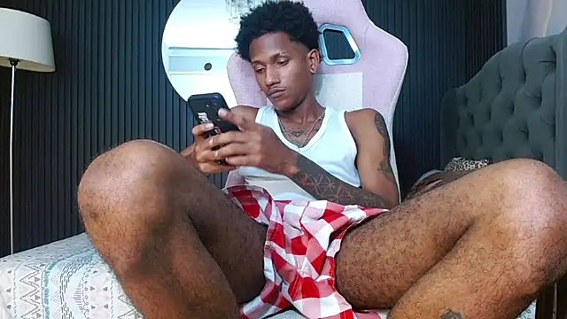 ManSant stripchat live cam model
