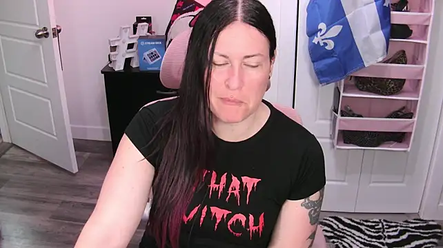 gennyrock stripchat live cam model