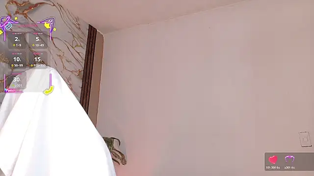 ahvi_ebony stripchat live cam model