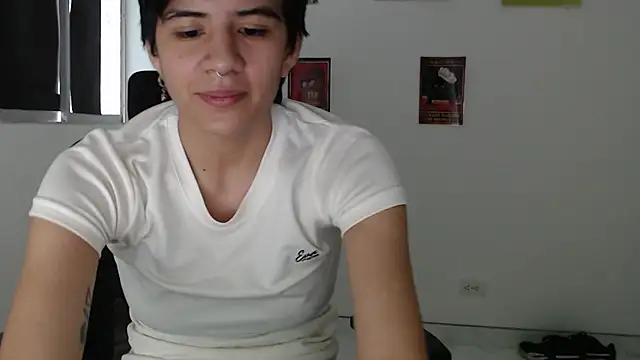 Dha_lia0 stripchat live cam model