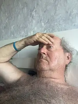 csikar stripchat live cam model