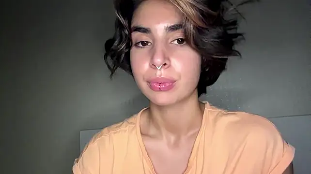 JessiaRuezga stripchat live cam model