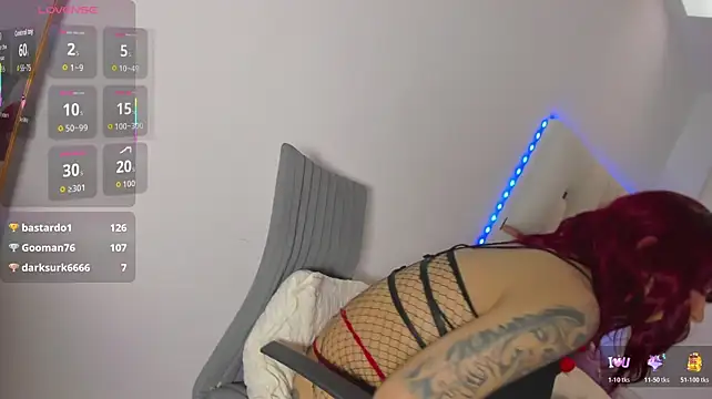 MissCarolinne stripchat live cam model